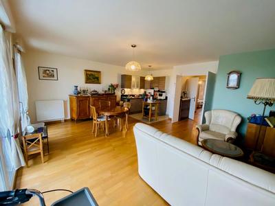 Appartement ancien - 75 m² - 4 pièces