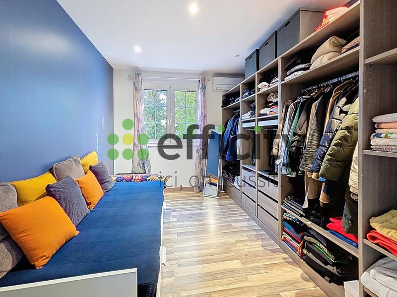 Maison - 94 m² - 5 pièces