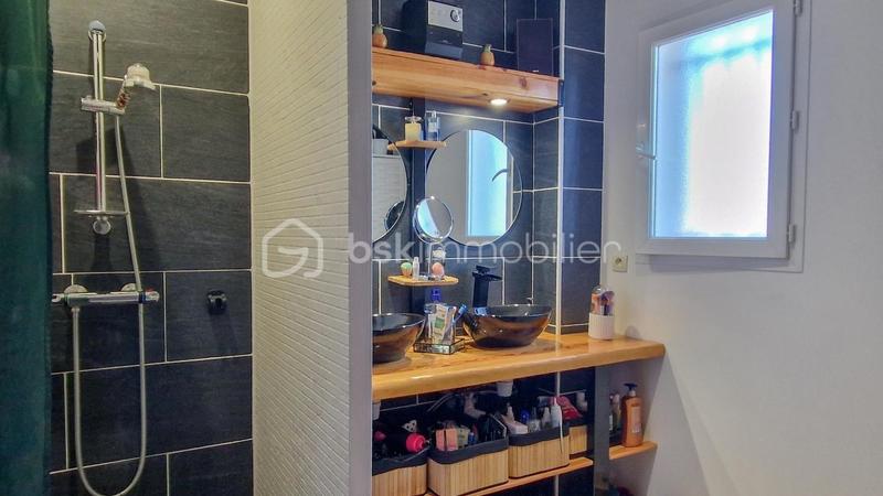 Maison traditionnelle - 155 m² - 7 pièces