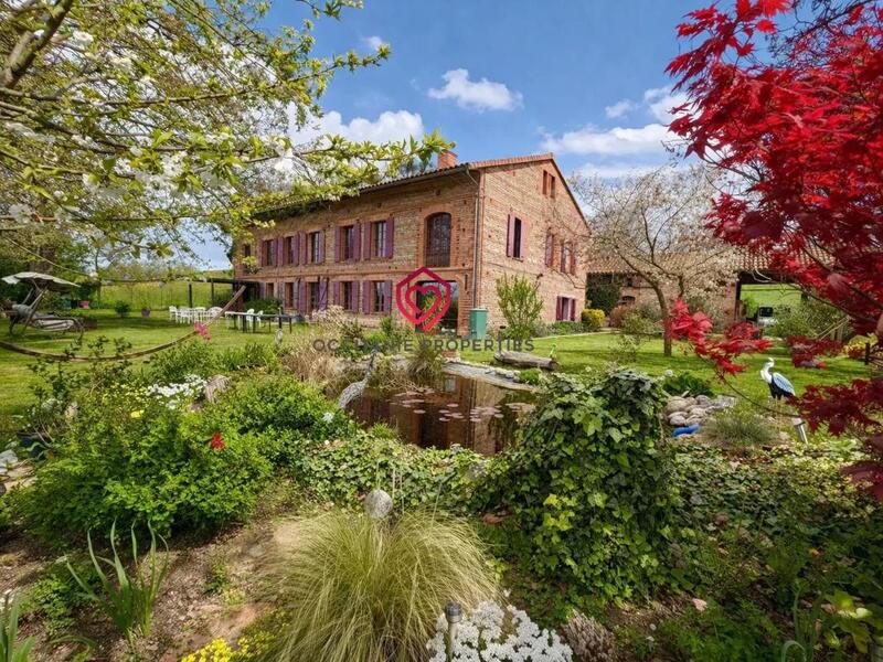 Corps de ferme - 390 m² - 13 pièces