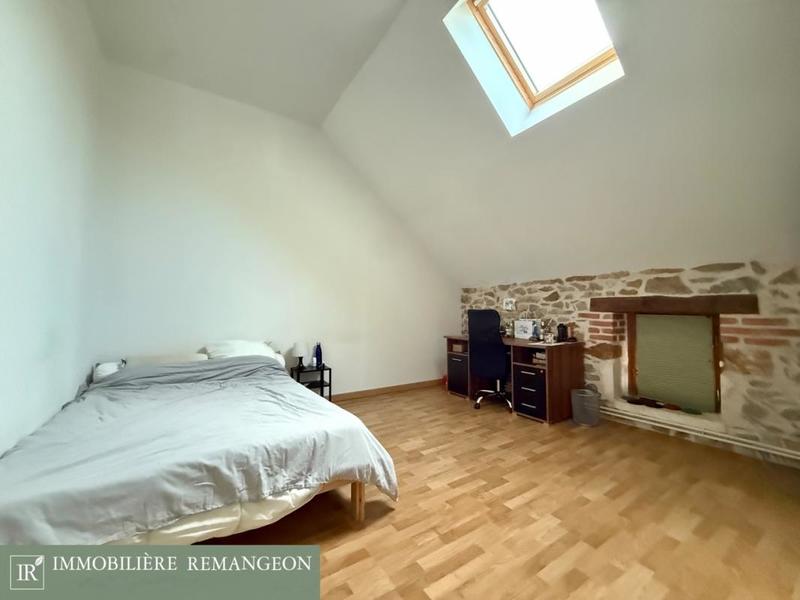 Propriété - 255 m² - 9 pièces
