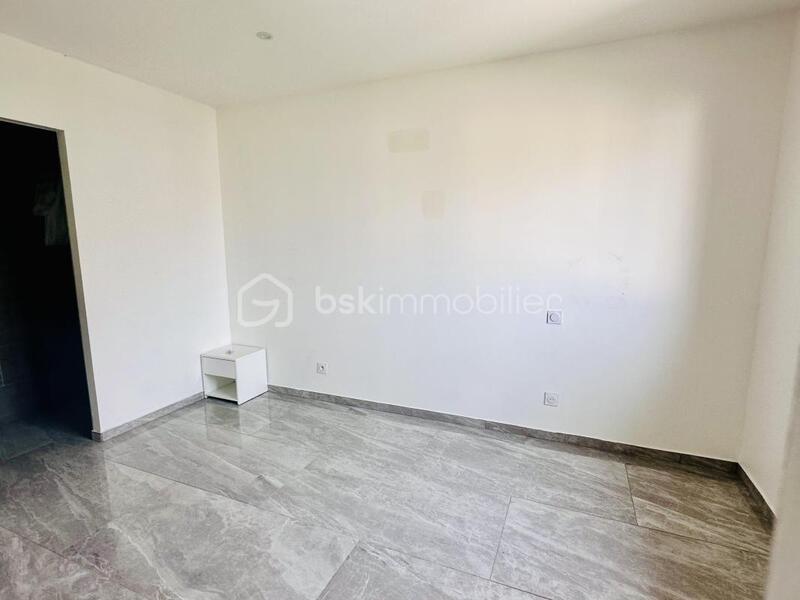 Maison - 151 m² - 7 pièces