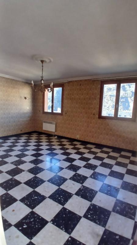 Maison - 99 m² - 5 pièces