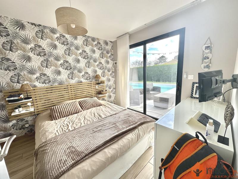 Maison - 140 m² - 5 pièces