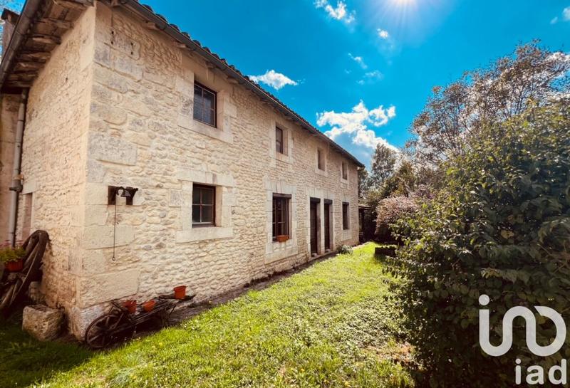 Maison - 200 m² - 6 pièces