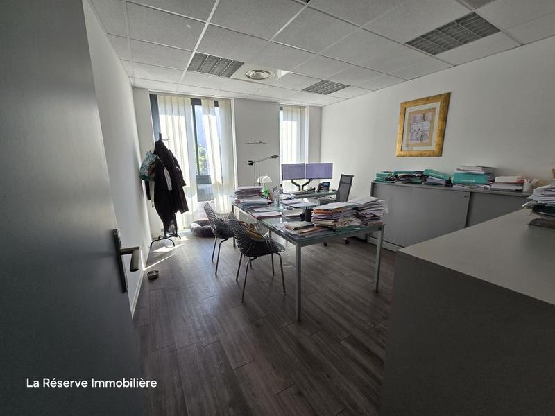 Bureau - 162 m²