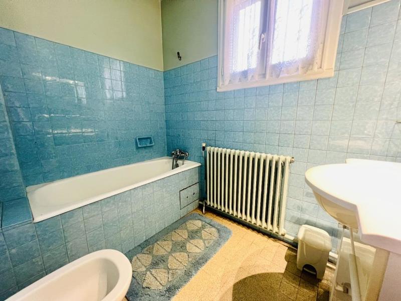 Maison - 345 m² - 10 pièces