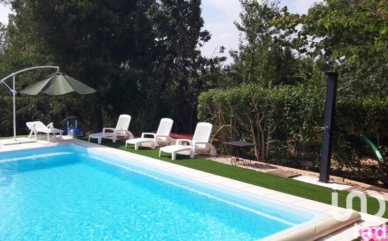 Maison - 290 m² - 11 pièces