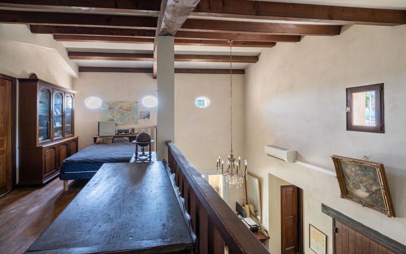 Maison - 210 m² - 5 pièces