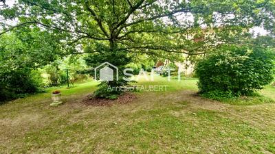 Maison - 247 m² - 9 pièces