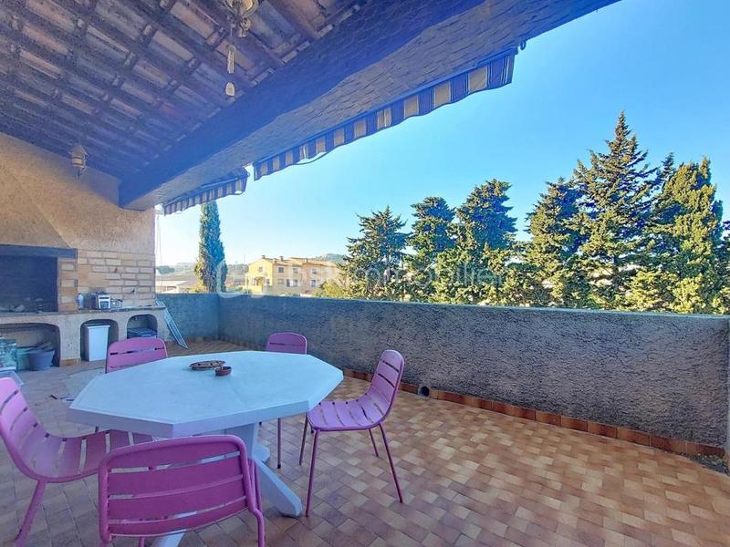 Maison - 143 m² - 7 pièces