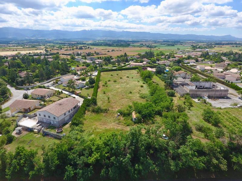 Terrain constructible - 645 m²