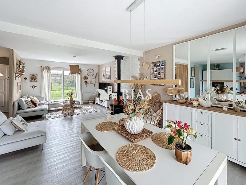 Maison contemporaine - 192 m² - 8 pièces