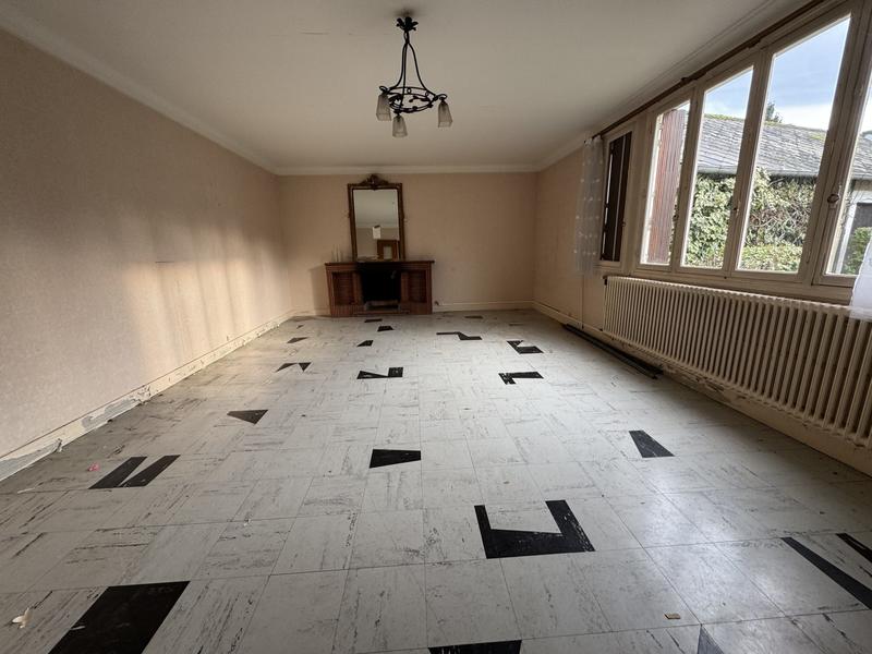 Maison - 175 m² - 7 pièces