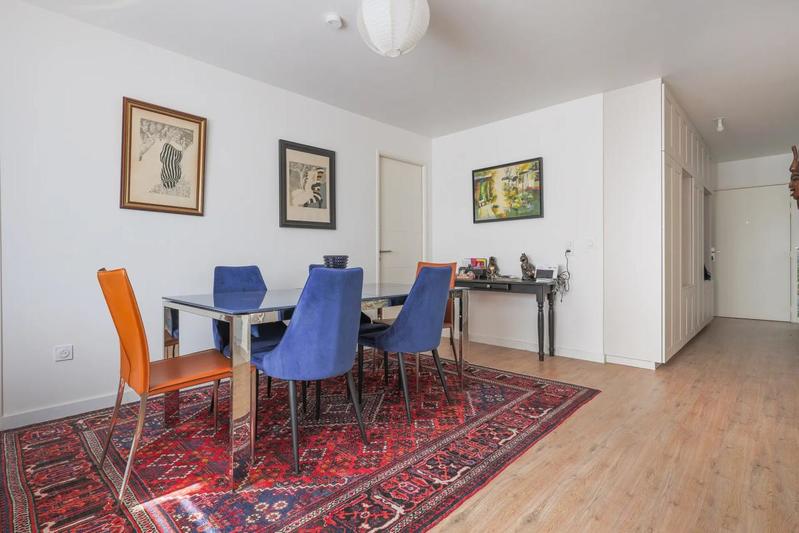 Appartement - 99 m² - 5 pièces