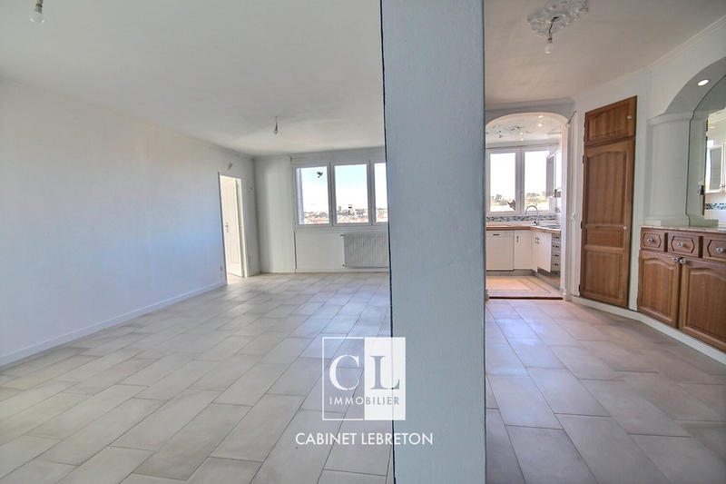 Appartement - 75 m² - 3 pièces