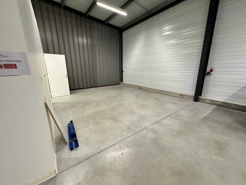 Local commercial - 167 m² - 1 pièce