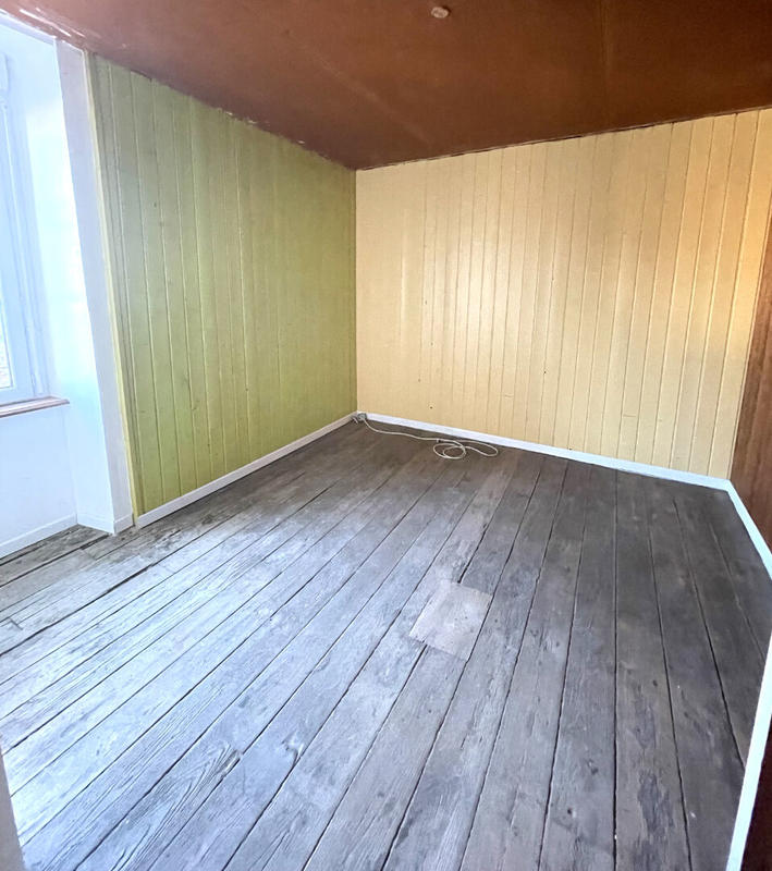 Maison - 121 m² - 5 pièces