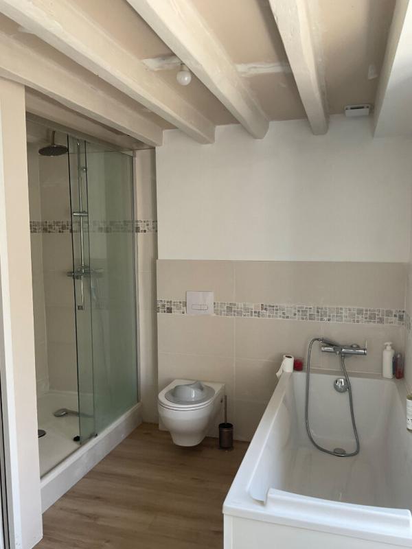 Maison - 200 m² - 6 pièces