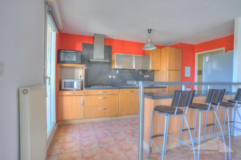 Appartement - 86 m² - 4 pièces
