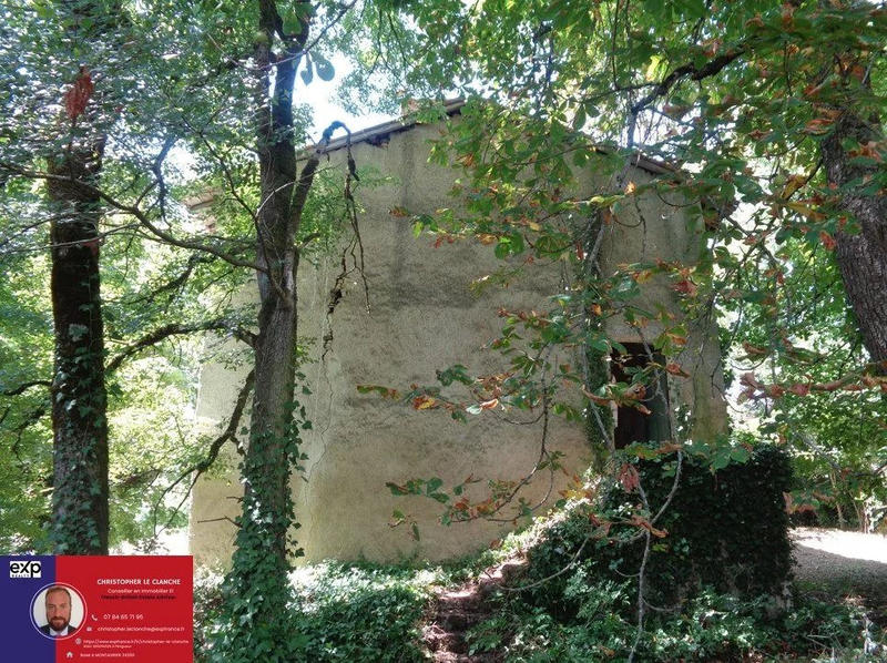 Maison traditionnelle - 230 m² - 4 pièces