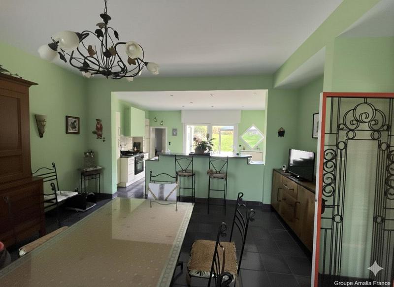 Maison - 166 m² - 7 pièces