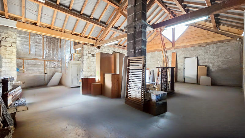 Maison - 245 m² - 7 pièces