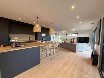 Villa - 137 m² - 5 pièces