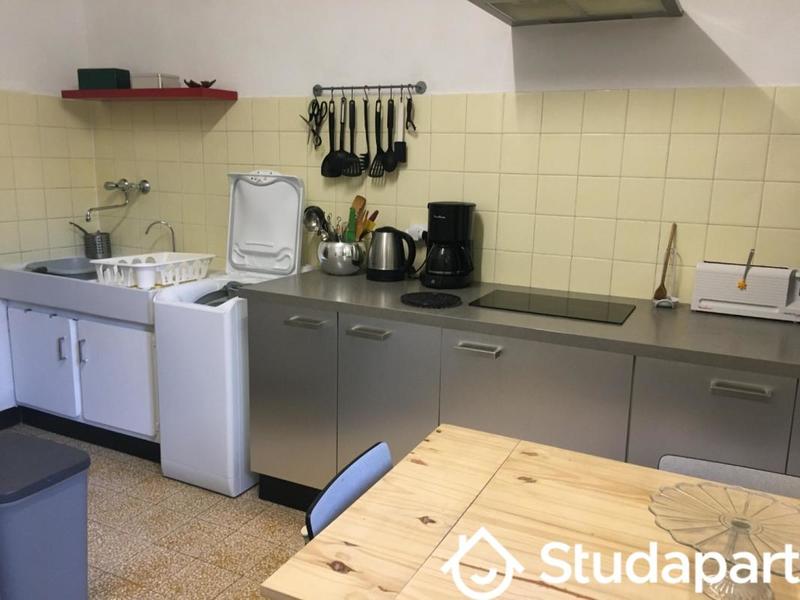 Chambre - 10 m² - 1 pièce