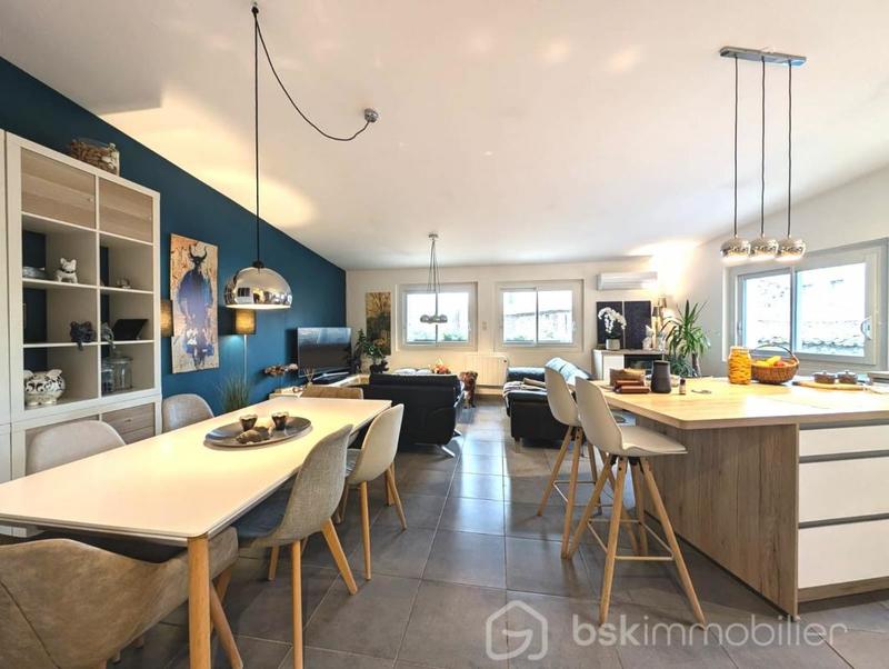 Appartement - 121 m² - 4 pièces