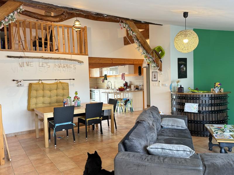 Maison - 92 m² - 4 pièces