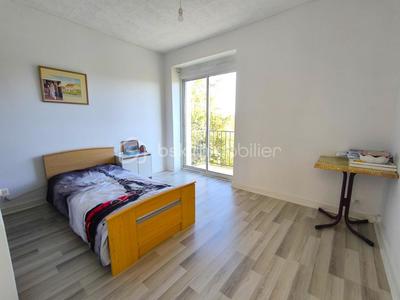 Propriété - 200 m² - 7 pièces