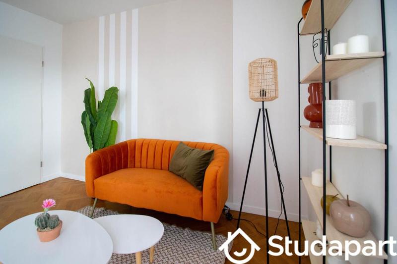 Chambre - 15 m² - 1 pièce