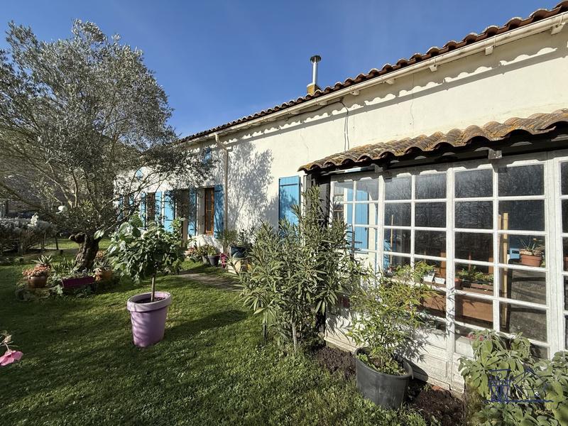 Maison ancienne - 225 m² - 8 pièces