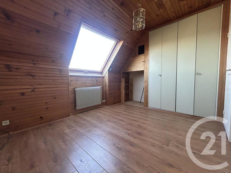 Maison - 96 m² - 5 pièces