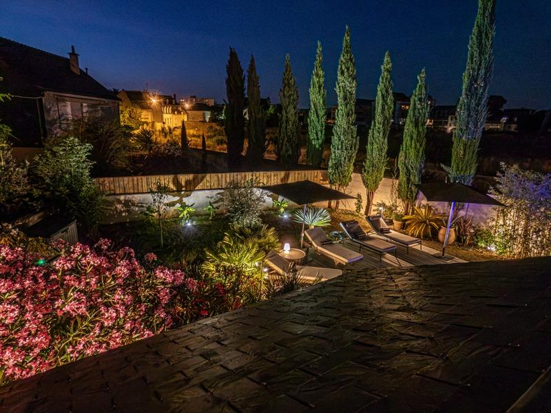 Maison de ville - 380 m² - 7 pièces