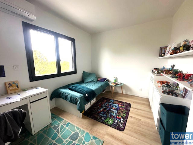 Maison - 122 m² - 4 pièces