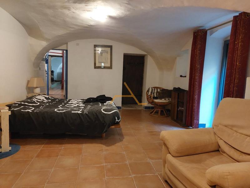 Maison de village - 229 m² - 7 pièces