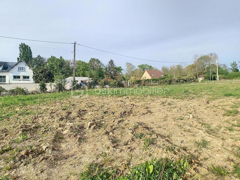 Terrain constructible - 595 m²