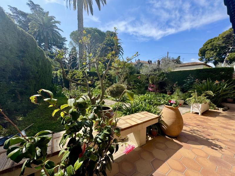 Appartement - 100 m² - 3 pièces