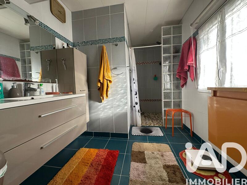 Maison - 138 m² - 7 pièces