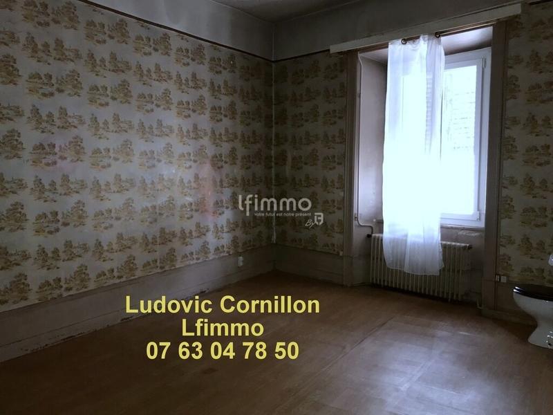 Maison de village - 280 m² - 8 pièces