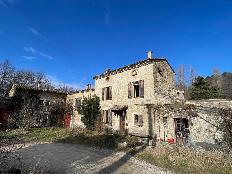 Maison - 177 m² - 10 pièces