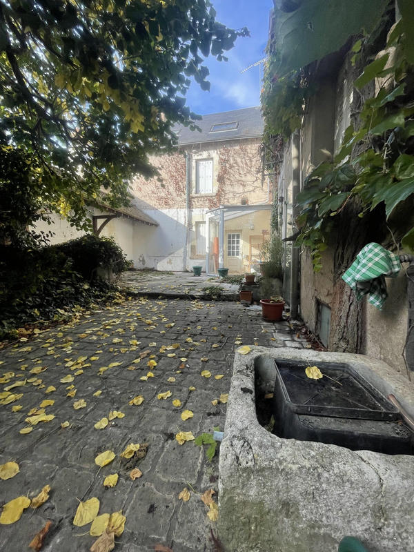 Maison ancienne - 279 m² - 10 pièces