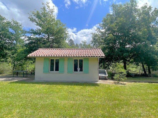 Maison - 97 m² - 5 pièces