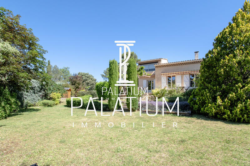 Villa - 175 m² - 8 pièces