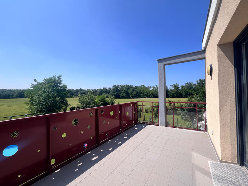 Appartement - 67 m² - 3 pièces