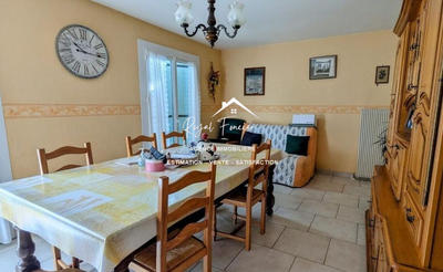Maison - 91 m² - 5 pièces