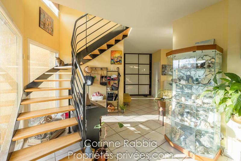 Maison - 180 m² - 6 pièces