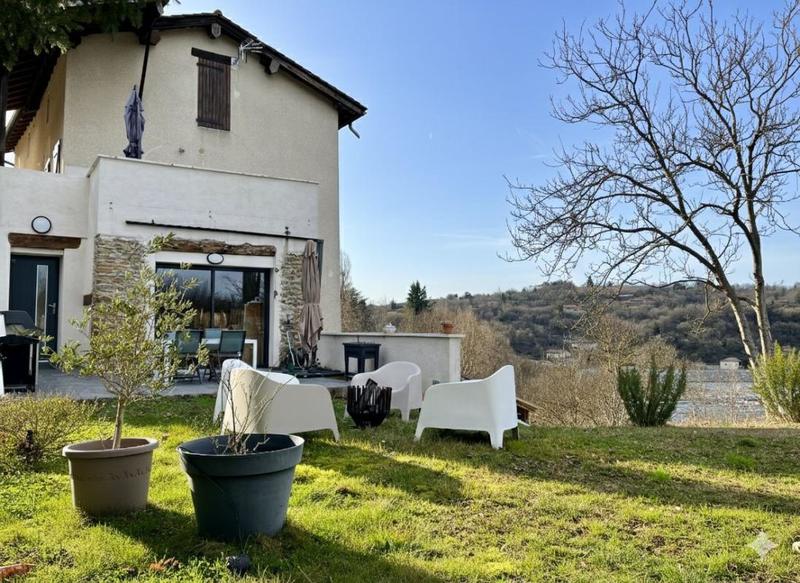 Appartement - 97 m² - 4 pièces